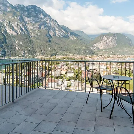 Benacus Panoramic 3* Riva del Garda