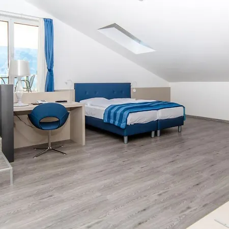 Benacus Panoramic Otel