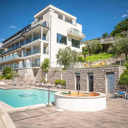 Otel Benacus Panoramic 3*