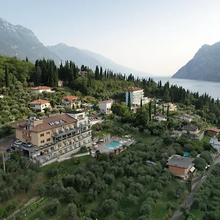 Otel Benacus Panoramic Riva del Garda