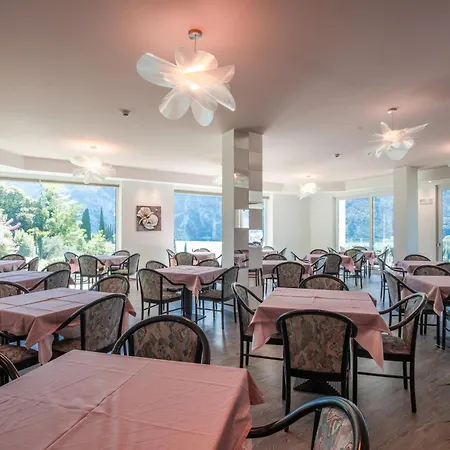 Benacus Panoramic Otel