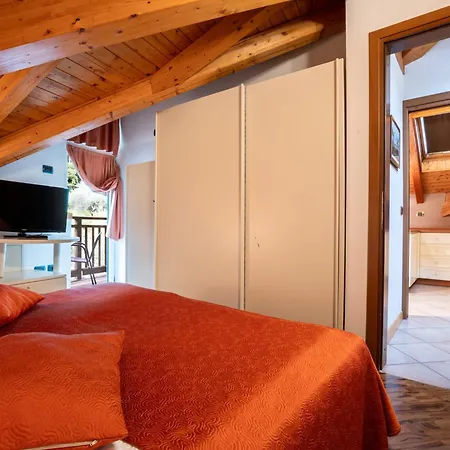 Benacus Panoramic Otel