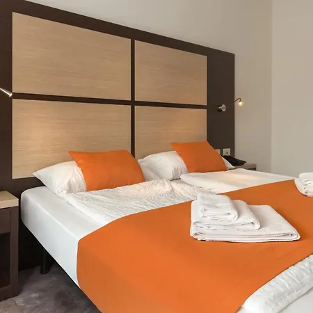 Otel Benacus Panoramic 3*