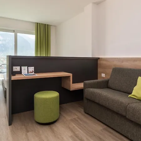 Benacus Panoramic 3*